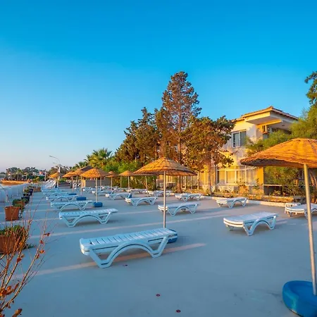 מלון Sifne Thermal Çeşme