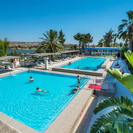 מלון Sifne Thermal